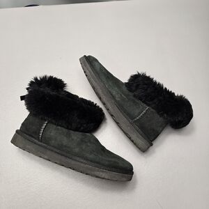 UGG black ankle boots with bows women's size 19